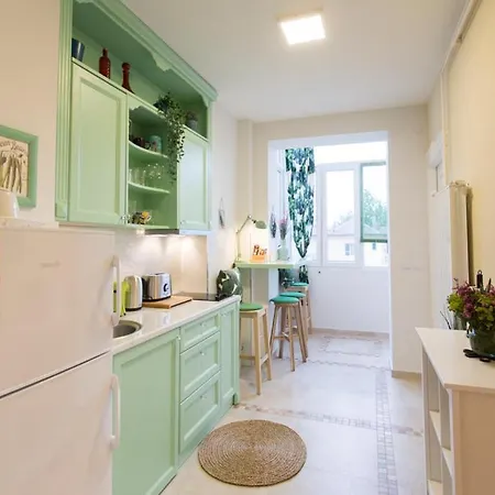 Side Up Exclusive Belgrad